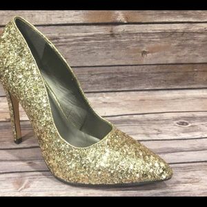 Women's gold glitter pumps size 8